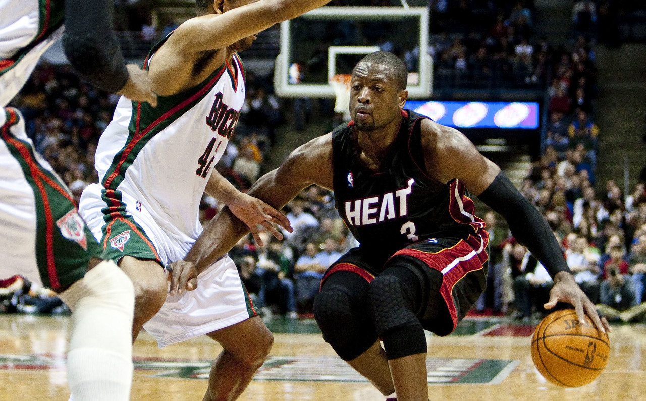 开云体育下载网页版-韦德：在这个时代我也能成最顶级三分手 只是当时球队要求我突破