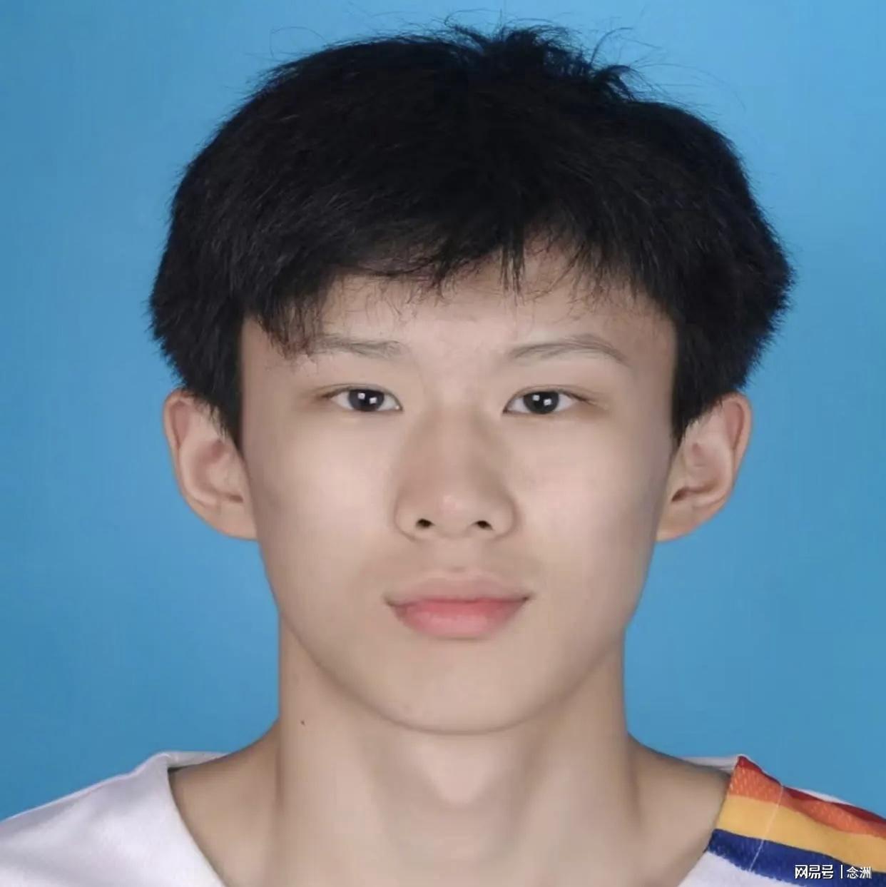 开云体育下载APP-曝U18男篮核心改名+改年龄参赛!连名带姓全都改 疑似2次改小4岁